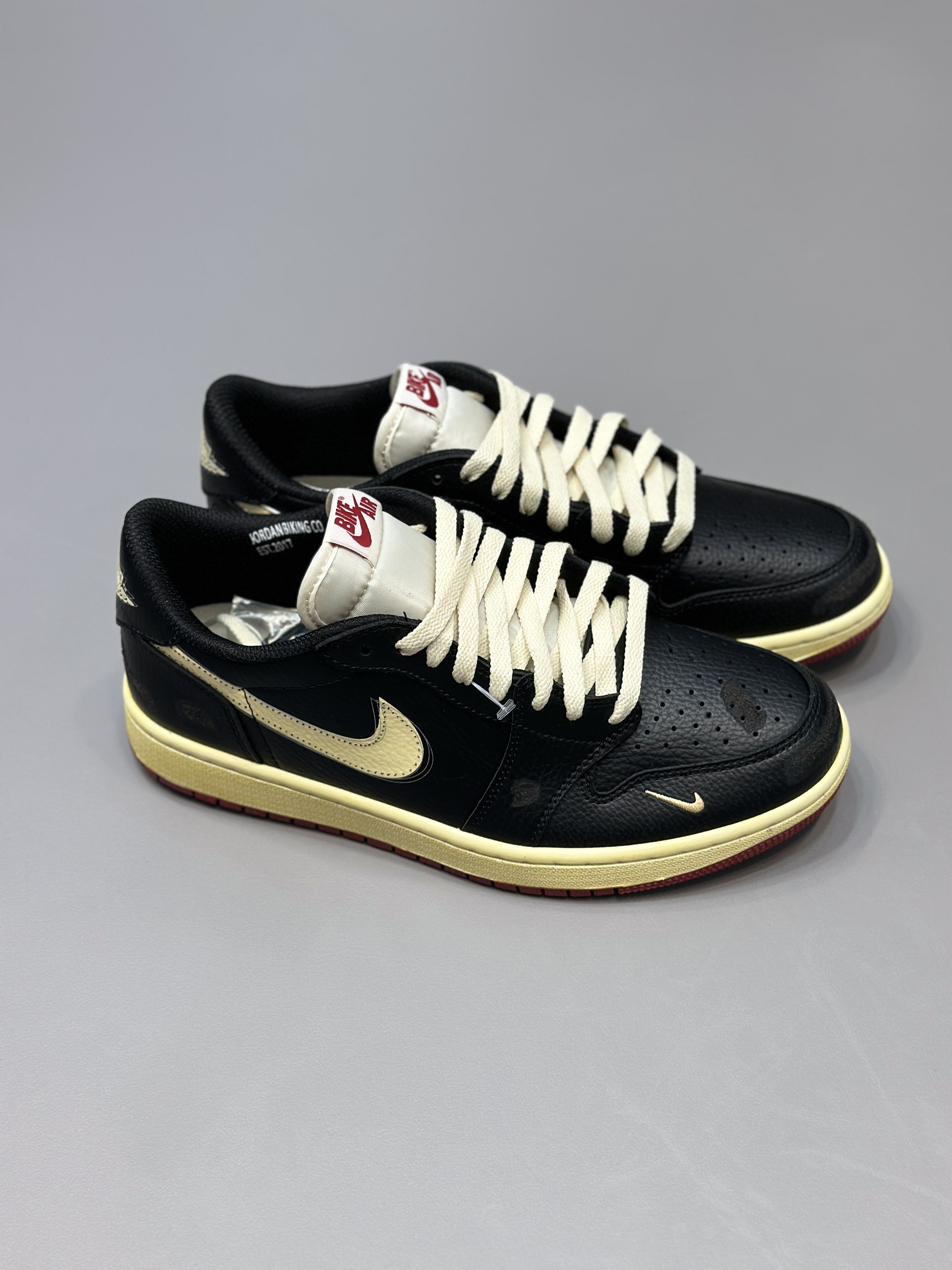 کتونی جردن 1 نایجل سیلوستر مشکی کرم | Air Jordan 1 Nigel Sylveste
