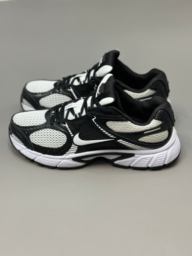 نایک وی پنج سفید مشکی nike v5